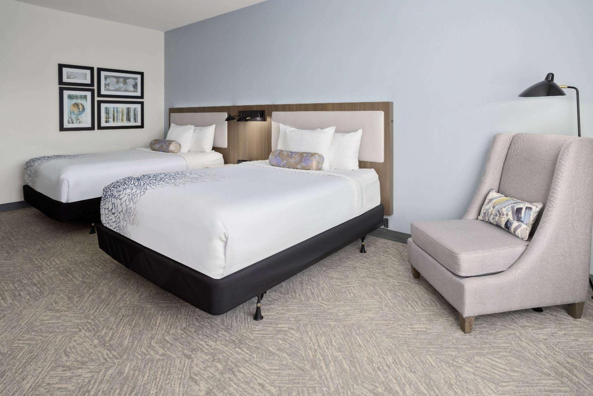 La Quinta Inn & Suites By Wyndham لوكوست غروف المظهر الخارجي الصورة