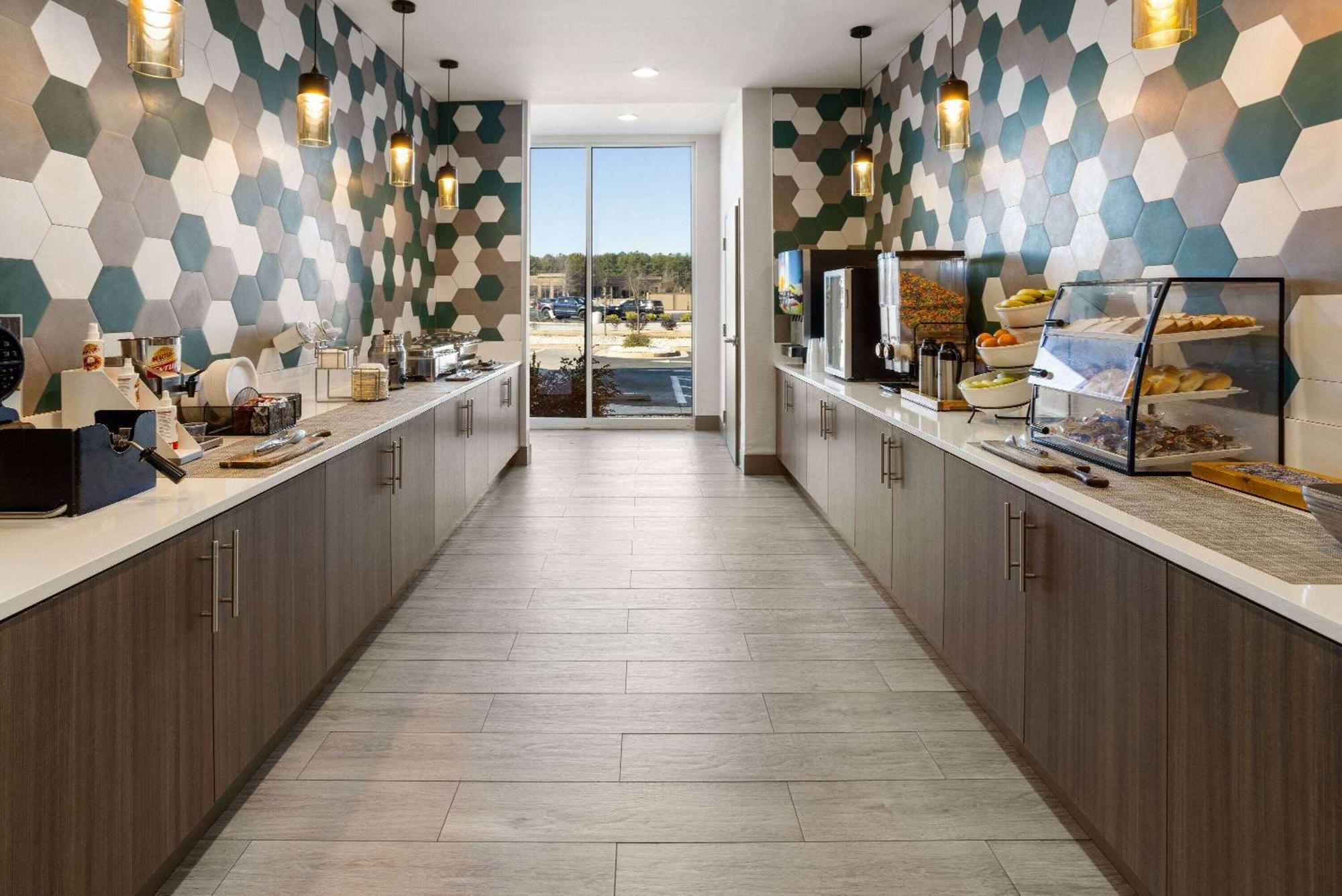 La Quinta Inn & Suites By Wyndham لوكوست غروف المظهر الخارجي الصورة