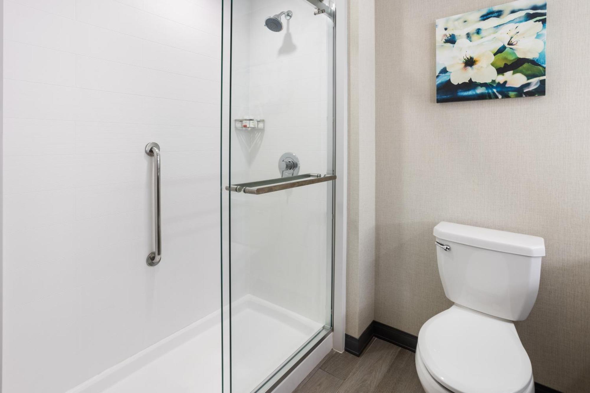 La Quinta Inn & Suites By Wyndham لوكوست غروف المظهر الخارجي الصورة