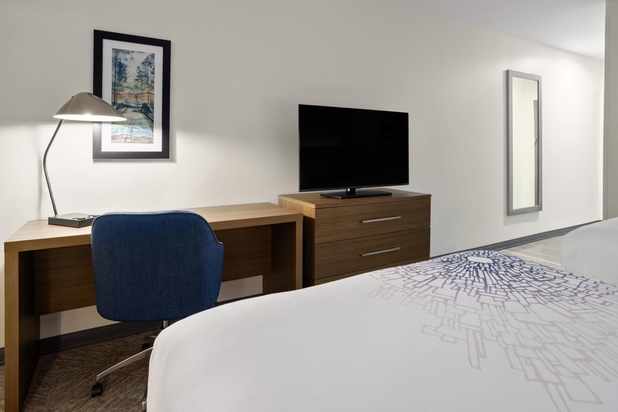 La Quinta Inn & Suites By Wyndham لوكوست غروف المظهر الخارجي الصورة