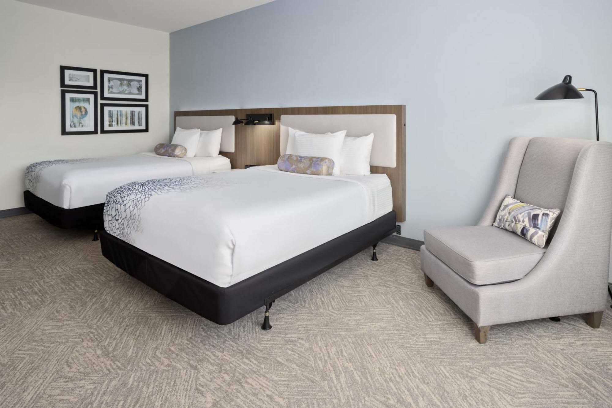 La Quinta Inn & Suites By Wyndham لوكوست غروف المظهر الخارجي الصورة